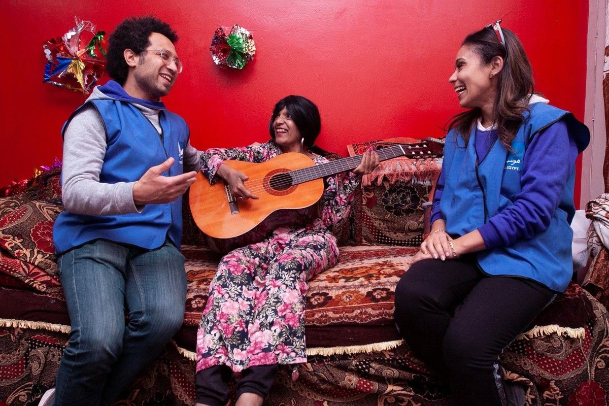 At a patient's request, familiar songs become part of a hospice visit.